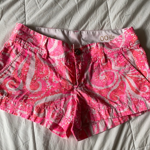 Lilly Pulitzer - Picture 3 of 10